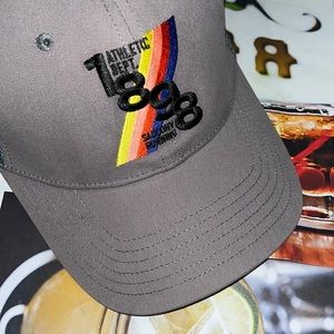 🧢 • 🏃 • SAUCONY Runnin’ • 🏃 • 🧢